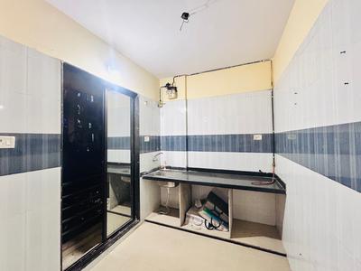 Bathroom Image of 595 Sq.ft 1 BHK Apartment / Flat for rent in Shree Chamunda Garden, Thakurli Thane for Rs. 15000
