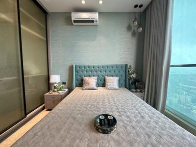 Bedroom Image of 853 Sq.ft 2 BHK Apartment / Flat for sale in Monte South, Byculla Mumbai for Rs. 38000000