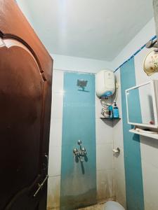 Bathroom Image of 650 Sq.ft 1 BHK Apartment / Flat for rent in Agarwal Sanskruti Darshan, Kasarwadi Pune for Rs. 20000
