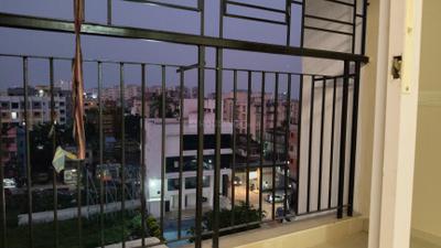 Living Room Image of 1200 Sq.ft 3 BHK Apartment / Flat for rent in Chinar Park Kolkata for Rs. 25000