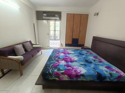 Bedroom Image of 2000 Sq.ft 2 BHK Builder Floor for rent in Surendra Home South City 1, Sector 41 Gurgaon for Rs. 52000
