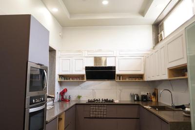 Kitchen Image of 7000 Sq.ft 8 BHK Villa for sale in Gomti Nagar Lucknow for Rs. 80000000