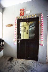 Hall Image of 1800 Sq.ft 3 BHK Apartment / Flat for sale in Sargasan Gandhinagar for Rs. 6600000