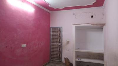 Bedroom Image of 1100 Sq.ft 2.5 BHK Independent House for rent in Fazullaganj Lucknow for Rs. 12000