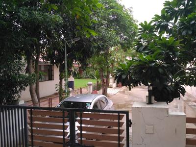 Balcony Image of 3312 Sq.ft 3 BHK Villa for sale in Madhav Bungalows, Motera Ahmedabad for Rs. 45000000