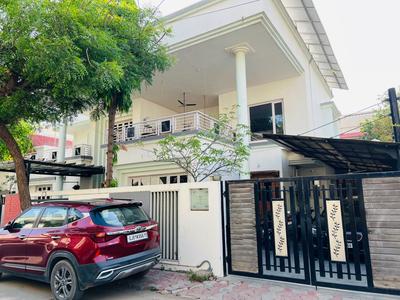 Image of 3945 Sq.ft 4 BHK Independent House for sale in Thaltej, Ahmedabad for Rs. 57500000