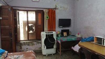 Living Room Image of 2250 Sq.ft 4 BHK Independent House for sale in Alambagh Lucknow for Rs. 6800000
