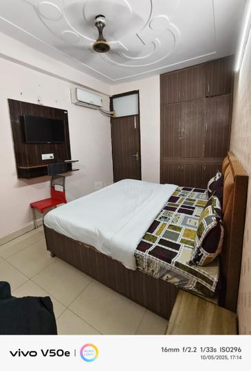 Bedroom Image of Sumit Coliving PG in Sector 52, Noida
