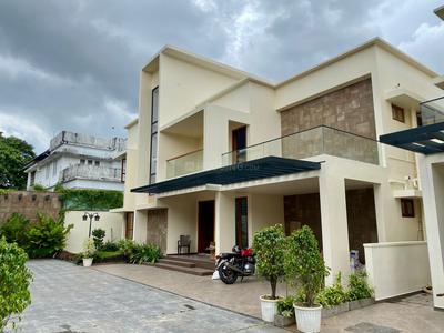 Image of 2610 Sq.ft 4 BHK Villa for sale in Edappally, Kochi for Rs. 21500000