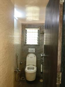 Common Bathroom Image of 570 Sq.ft 1 BHK Apartment / Flat for sale in Dombivli East Thane for Rs. 4100000