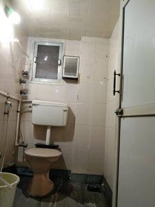 Bathroom Image of 800 Sq.ft 2 BHK Apartment / Flat for rent in Chedda Nagar Mumbai for Rs. 35000