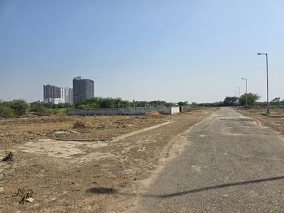 Image of 359 Sq.ft Residential Plot / Land for sale in Unitech Willows, Sector 96, Noida for Rs. 116675000
