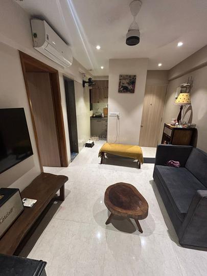 Gulmohar Avenue Main Image 1