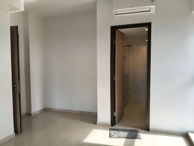 Bedroom Image of 1100 Sq.ft 2.5 BHK Apartment / Flat for rent in Raheja Acropolis, Chembur Mumbai for Rs. 110000