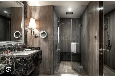 Bathroom Image of 2400 Sq.ft 3 BHK Apartment / Flat for rent in Yash Arian, Navrangpura Ahmedabad for Rs. 40000