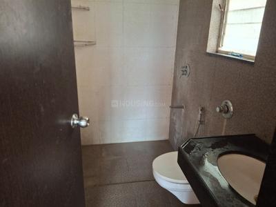 Bathroom Image of 650 Sq.ft 1 BHK Apartment / Flat for sale in Dynamic Oasis, Undri Pune for Rs. 3400000