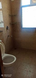 Bathroom Image of 1800 Sq.ft 3 BHK Apartment / Flat for rent in Jain East Parade, Kartik Nagar Bengaluru for Rs. 75000