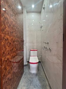 Image of 330 Sq.ft 2.5 BHK Independent House for sale in Dwarka Mor, New Delhi for Rs. 4500000