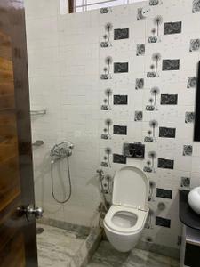 Image of 1800 Sq.ft 3 BHK Builder Floor for rent in Sector 7, Gurgaon for Rs. 29000
