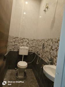 Bathroom Image of 1200 Sq.ft 2.5 BHK Builder Floor for rent in Todinagar Sikar for Rs. 11500