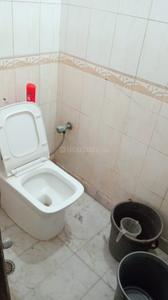 Bathroom Image of 450 Sq.ft 1 RK Apartment / Flat for rent in Ashok Nagar New Delhi for Rs. 10000