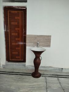 Bathroom Image of 1100 Sq.ft 3 BHK Independent House for rent in Baksara Howrah for Rs. 8000