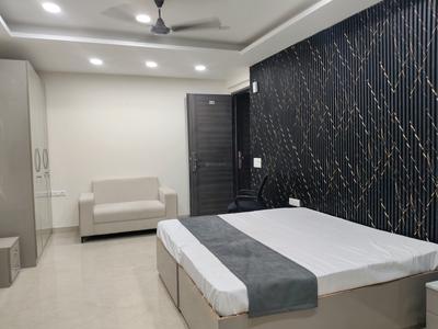 1 RK Independent Builder Floor