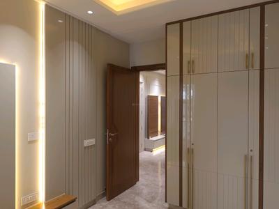 Bedroom Image of 1350 Sq.ft 3 BHK Builder Floor for sale in Janakpuri New Delhi for Rs. 41500000