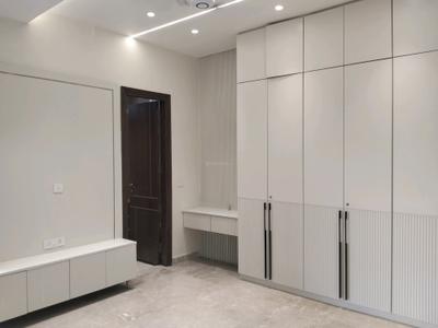 Bedroom Image of 1800 Sq.ft 3 BHK Builder Floor for rent in Pitampura New Delhi for Rs. 80000