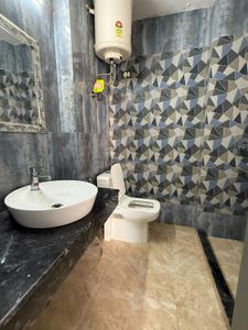 Bathroom Image of 2112 Sq.ft 3 BHK Apartment / Flat for rent in Unitech Ivory Tower, Sector 41 Gurgaon for Rs. 90000