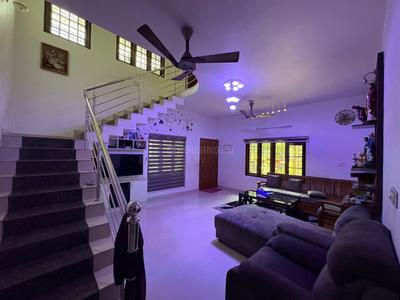 Living Room Image of 2500 Sq.ft 3 BHK Independent House for sale in Alangad Kochi for Rs. 11000000