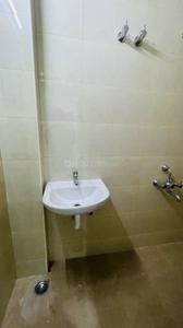 Bathroom Image of 1100 Sq.ft 3 BHK Builder Floor for rent in Sholinganallur Chennai for Rs. 26000