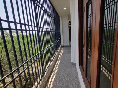 Balcony Image of 1600 Sq.ft 3 BHK Apartment / Flat for sale in Mehrauli New Delhi for Rs. 11000000