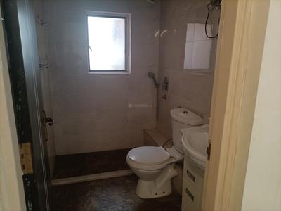 DLF Trinity Towers Bathroom Three 4
