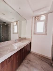 Kitchen Image of 5050 Sq.ft 4.5 BHK Apartment / Flat for sale in Stratford Verde Residence Collection, Kalyani Nagar Pune for Rs. 110000000