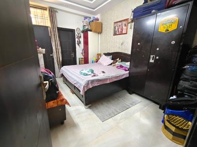 Bedroom Image of 1300 Sq.ft 3 BHK Builder Floor for sale in Girha Pravesh 1, Indirapuram Ghaziabad for Rs. 12200000
