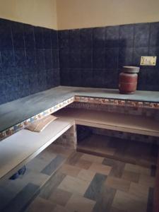 Kitchen Image of 660 Sq.ft 1 BHK Independent House for rent in Paharia Varanasi for Rs. 7000