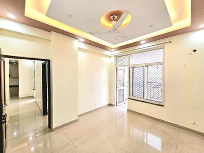 Hall Image of 2200 Sq.ft 3 BHK Apartment / Flat for rent in Param Puneet Apartments, Sector 6 Dwarka New Delhi for Rs. 58000