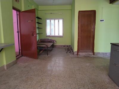 Living Room Image of 900 Sq.ft 2 BHK Apartment / Flat for sale in Picnic Garden Kolkata for Rs. 4000000