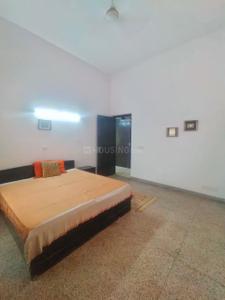 Bedroom Image of 3250 Sq.ft 3 BHK Builder Floor for rent in Defence Colony New Delhi for Rs. 100000