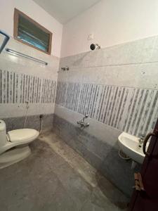 Bathroom Image of 1170 Sq.ft 2 BHK Apartment / Flat for sale in Akkarampalle Tirupathi for Rs. 5000000
