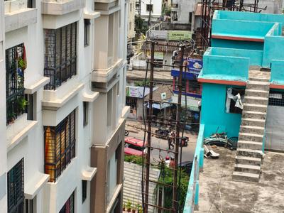 Image of 1265 Sq.ft 3 BHK Apartment / Flat for sale in Chinar Park, Kolkata for Rs. 8300000