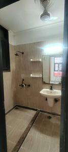 Bathroom Image of 1850 Sq.ft 3 BHK Independent House for rent in Sector 52 Noida for Rs. 38000