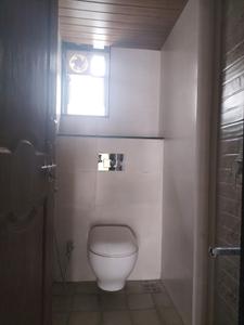Common Bathroom Image of 1150 Sq.ft 2 BHK Apartment / Flat for rent in Hindustan Vidula Apartments, Kothrud Pune for Rs. 40000