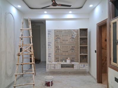 Living Room Image of 890 Sq.ft 2 BHK Apartment / Flat for sale in Avenue 1, Sector 73 Noida for Rs. 3800000