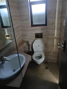 Bathroom Image of 900 Sq.ft 2.5 BHK Apartment / Flat for sale in Raheja Shakti Regency, Chembur Mumbai for Rs. 24000000
