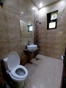Image of 5780 Sq.ft 3 BHK Independent House for rent in Sector 30, Noida for Rs. 70000
