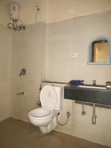 Common Bathroom Image of 970 Sq.ft 2 BHK Apartment / Flat for sale in Indiabulls Greens, Panvel Navi Mumbai for Rs. 6500000