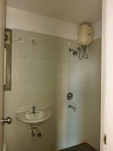 Common Bathroom Image of 777 Sq.ft 1.5 BHK Apartment / Flat for rent in Lodha Casa Rio, Palava Phase 1 Thane for Rs. 15500