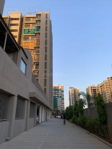 Image of 1728 Sq.ft 3 BHK Apartment / Flat for sale in Sahajanand Elite, Sargasan, Gandhinagar for Rs. 9200000